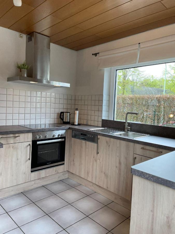 Ferienhaus Mone Моншау Экстерьер фото